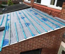 installing roof of the house